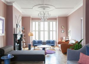  Розовые стены в гостиной, голубые в спальнях: смелый интерьер викторианского дома в Лондоне  