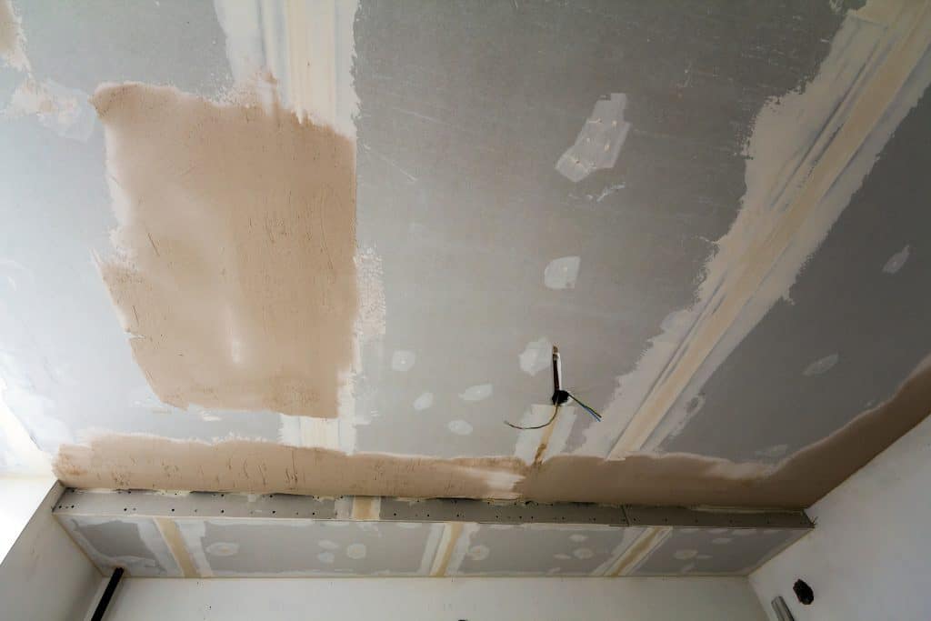 Какой гипсокартон использовать для потолка?